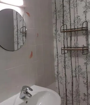 Centre Avec Garage Διαμέρισμα *